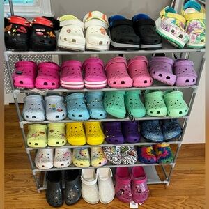 CROCS, CROCS, CROCS! Lot of 23 BRAND NEW & some gently used Crocs! Sz W9 / M7